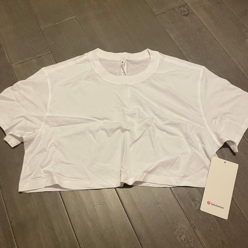 NWT Lululemon All Yours Cropped Short Sleeve T-Shirt White Size 8